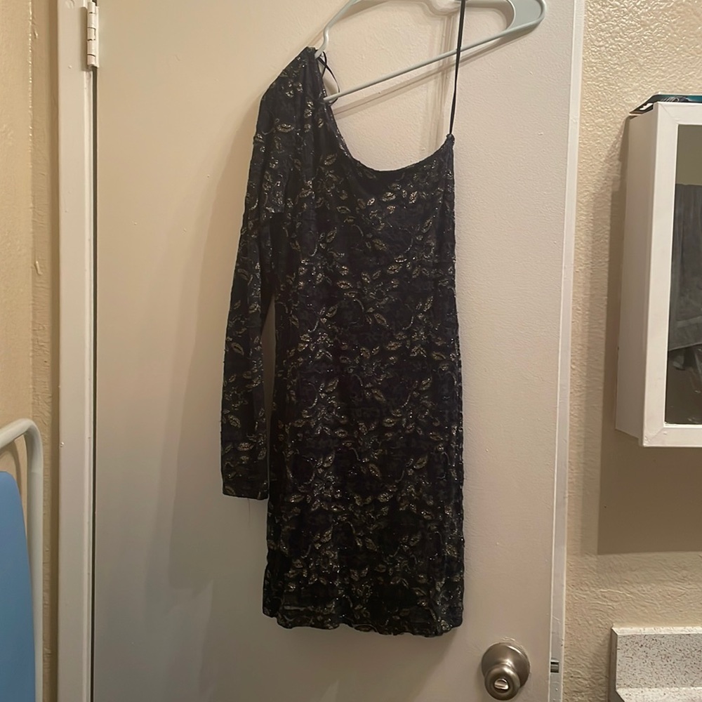 One shoulder short dress